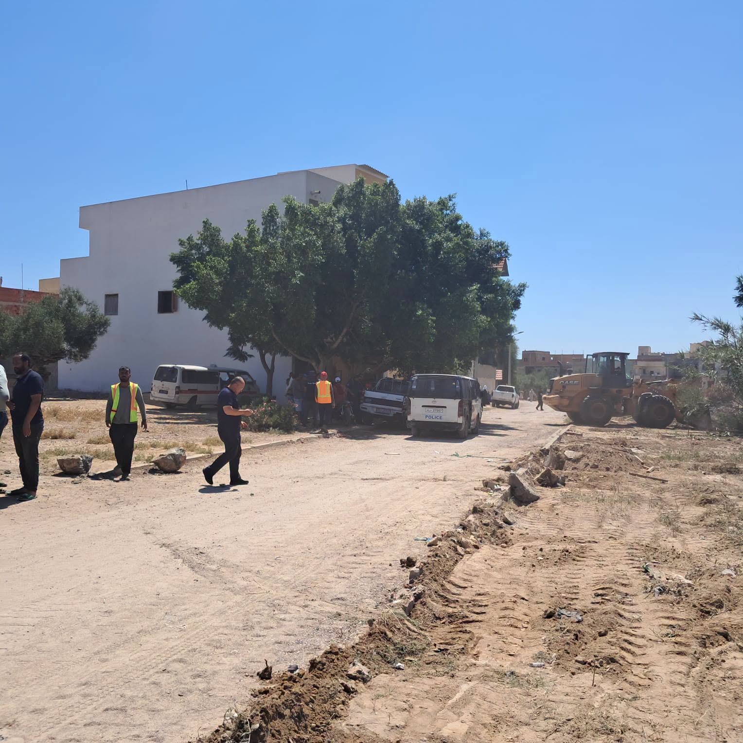 الانطلاق في إزالة أشكال الاستغلال غير القانوني لمساحات الارتفاق التابعة لواد  الحلوف بالطفالة.