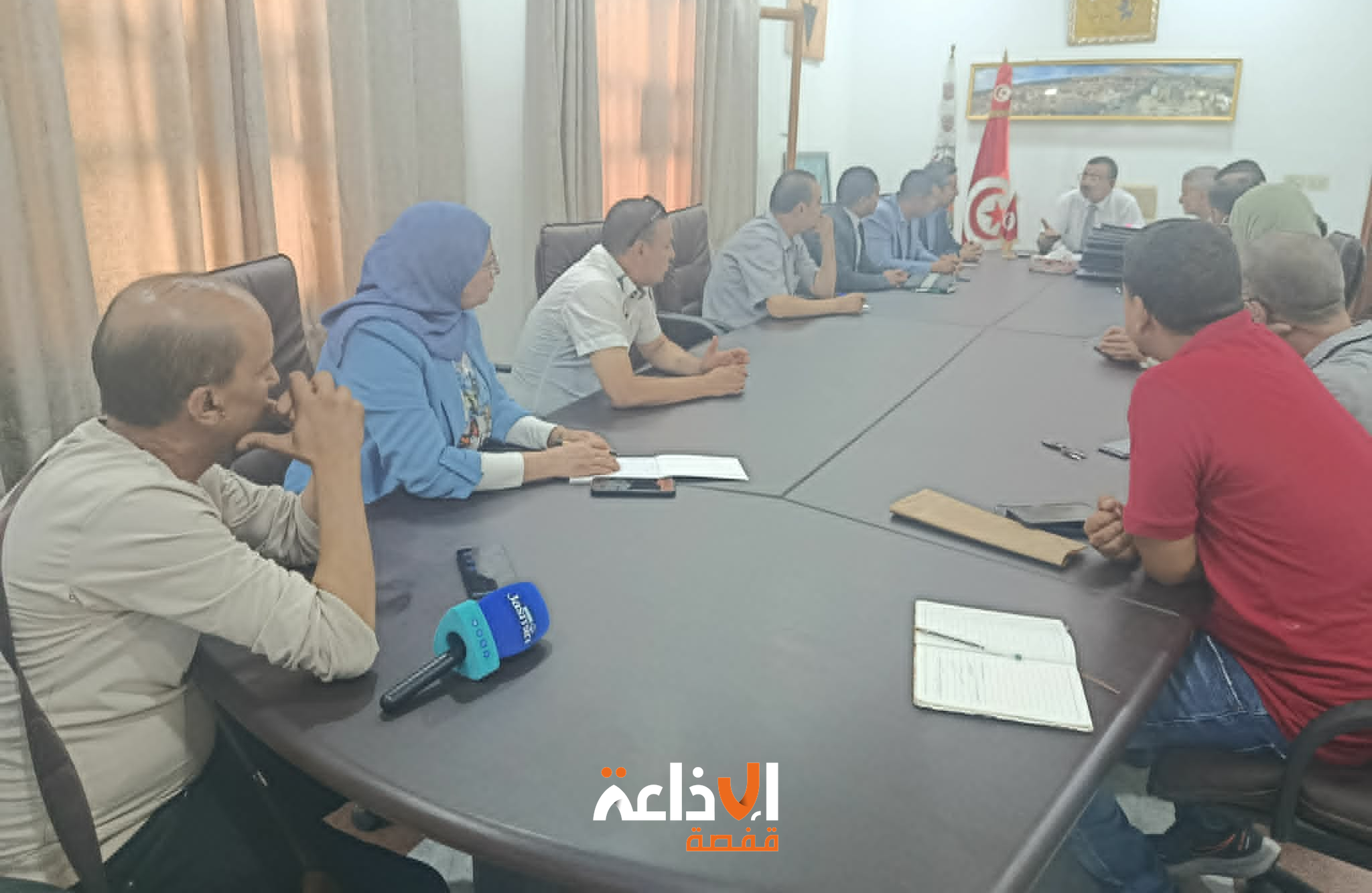 قفصة : جلسة عمل تخصص لمتابعة مشروع تعهد و صيانة الطريق الرابطة بين منطقتي الفج و السند