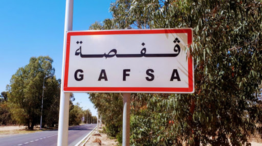 قفصة: إمضاء صفقة مشروع تهيئة الطريق المحلية عدد 899 الرابطة بين قفصة الشمالية والسند