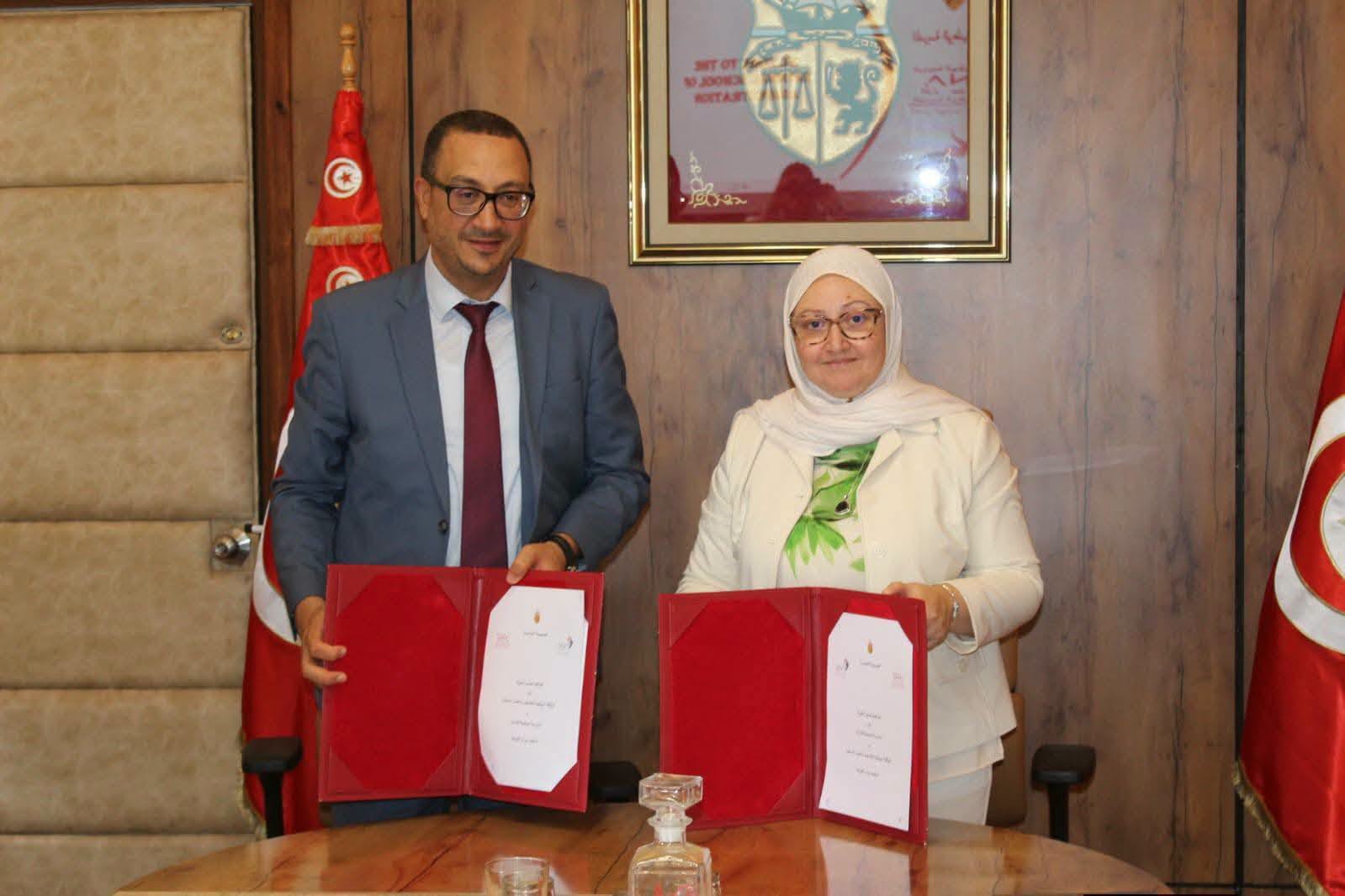 توقيع اتفاقية تعاون بين الوكالة الوطنية للتشغيل والعمل المستقل والمدرسة الوطنية للإدارة