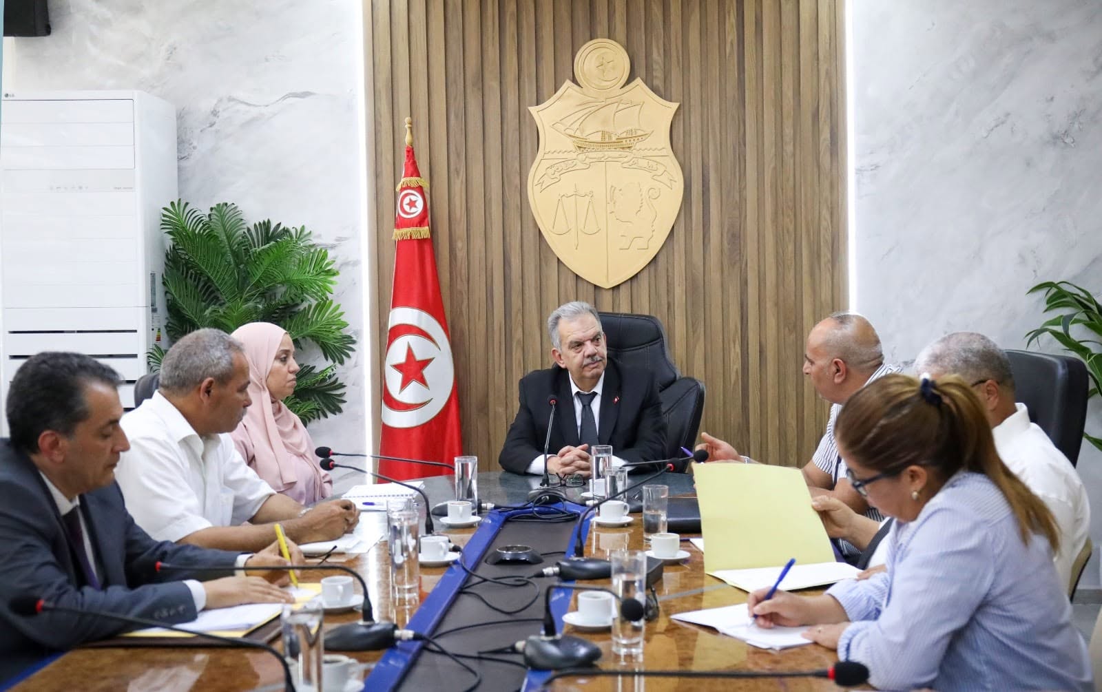 وزير الشباب والرياضة يشرف على جلسة عمل حول إعداد مشروع ميزانية المهمّة لسنة 2027.