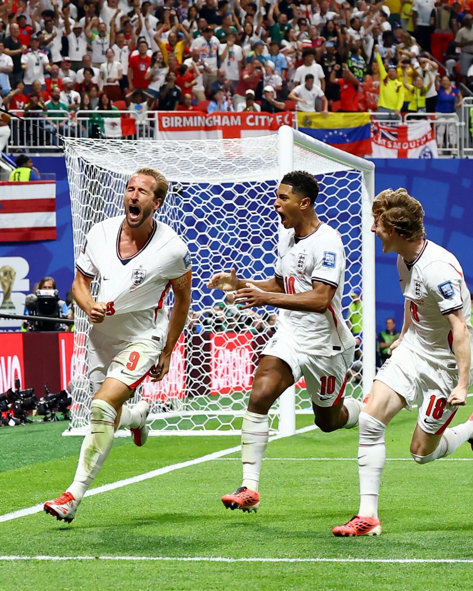 هاري كين يقود إنقلترا لثمن نهائي كأس العالم بعد الفوز على الكونغو الديمقراطية 2-1