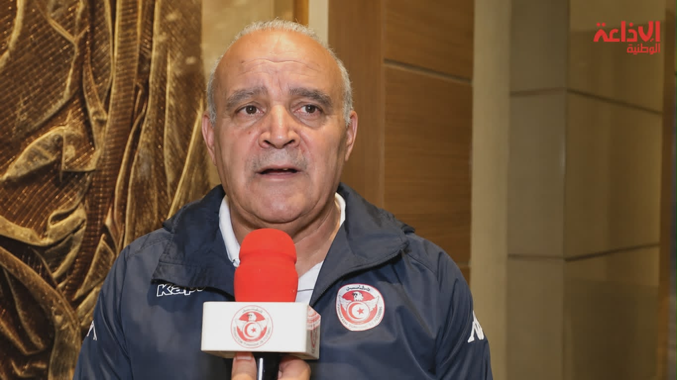 رئيس اللجنة الطبية للمنتخب: الفيفا تتحمل مسؤولية تسرّب منشطات لطعام اللاعبين في المكسيك (فيديو)
