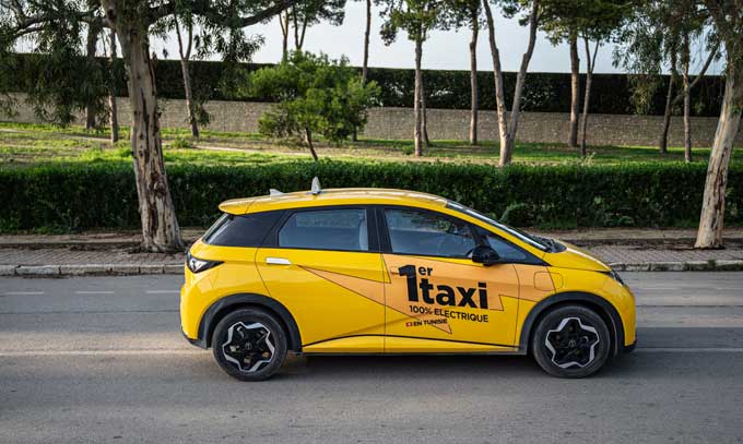 Taxis électriques en Tunisie : lancement d’un projet pilote à Bizerte, Sfax et Djerba