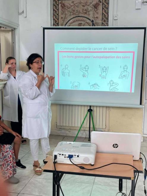 المركز الوطني للطب المدرسي والجامعي بتونس ينظم حصة تثقيفية توعوية حول "الوقاية من سرطان الثدي"