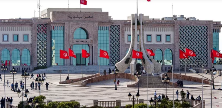 بلدية تونس: حجز شاحنتين لمخالفة تراتيب إلقاء فواضل الأتربة والبناء