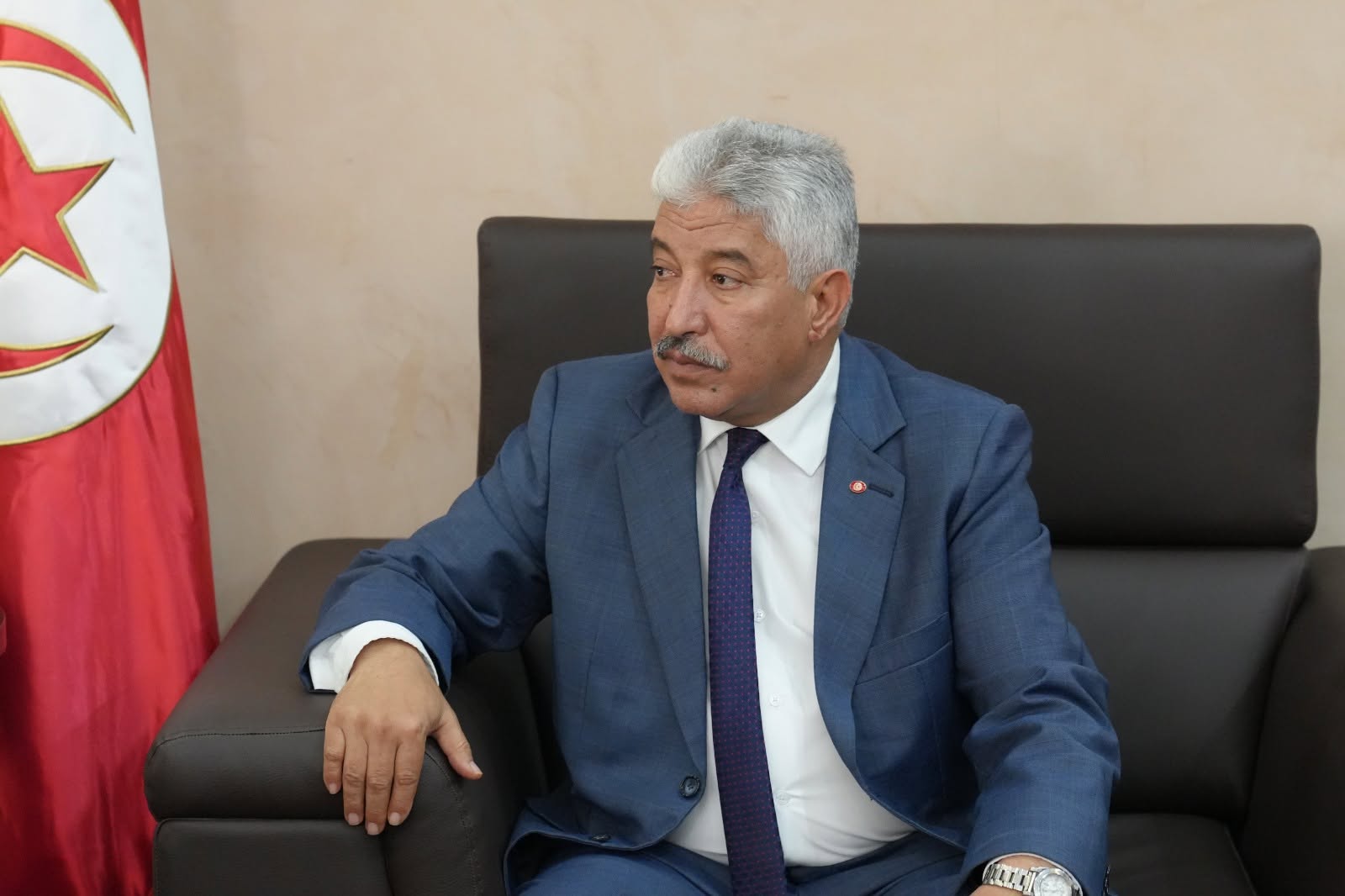 وزير التشغيل: وضع آليات تكوين تكميلي لسد الفجوة بين البرامج التعليمية وحاجيات سوق الشغل