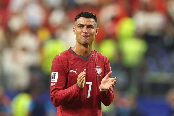 كريستيانو رونالدو يؤجل حسم مستقبله الدولي بعد وداع مونديال 2026