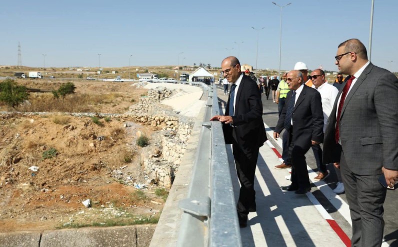 وزير التجهيز: المقاولات المشرفة على إنجاز جسر على وادي مجردة بالبطان تواجه صعوبات أثرت على سير الإنجاز في الآجال
