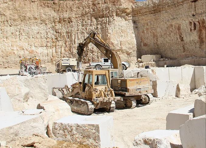 قطاع المقاطع: 91 مقطعا مسوغا و14 مليون دينار مداخيل في 2025 وسط اشكاليات اثرت على نسق تزويد السوق بالمواد الانشائية