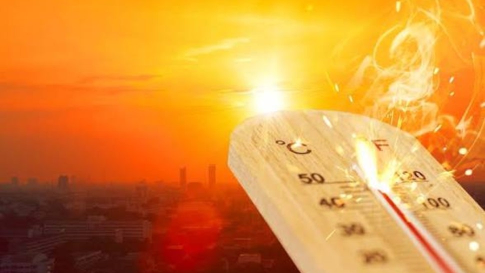 طقس حار وصاف إلى قليل السحب على كامل البلاد
