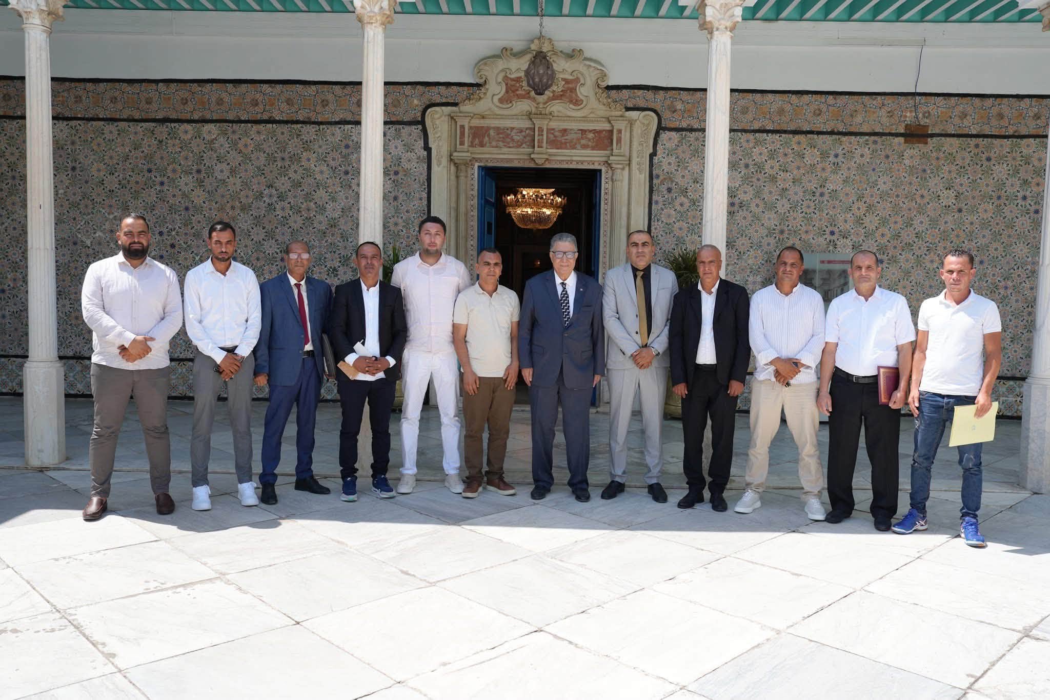 رئيس البرلمان يلتقي أعضاء المجلس المحلي بنزرت الجنوبية