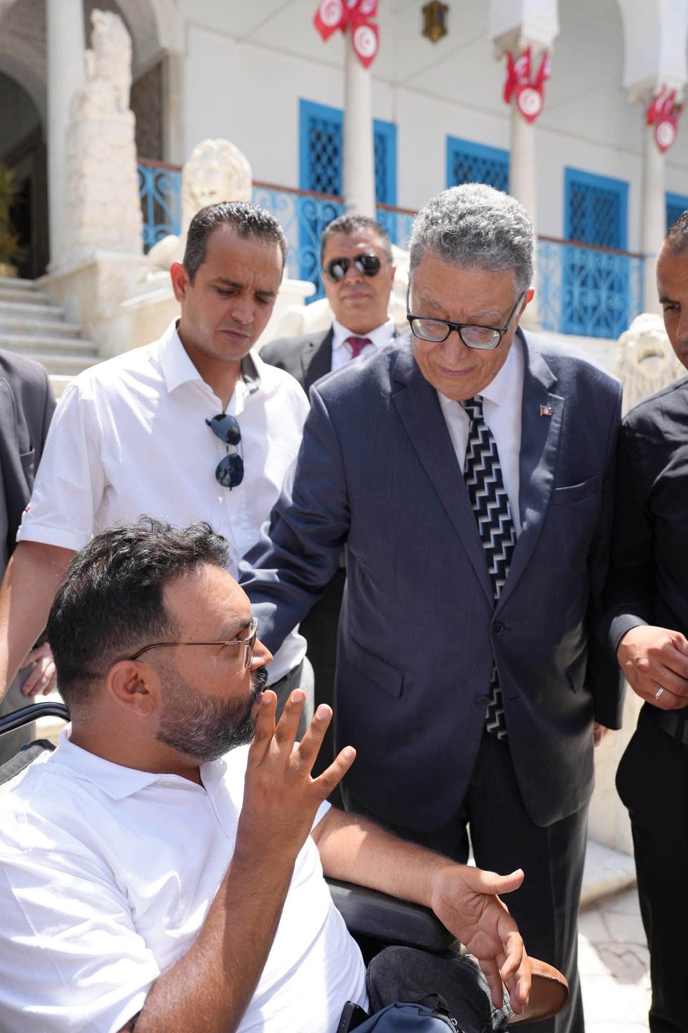 بودربالة يتحادث مع أعضاء المجالس المحليّة بني مهيرة والصمار وتطاوين الشماليّة