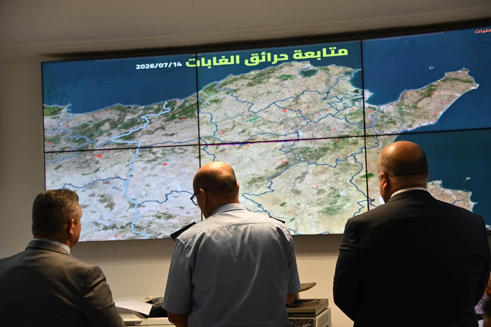 وزير الداخلية يطلغ على مدى جاهزية وحدات الحماية المدنية لمجابهة الحرائق