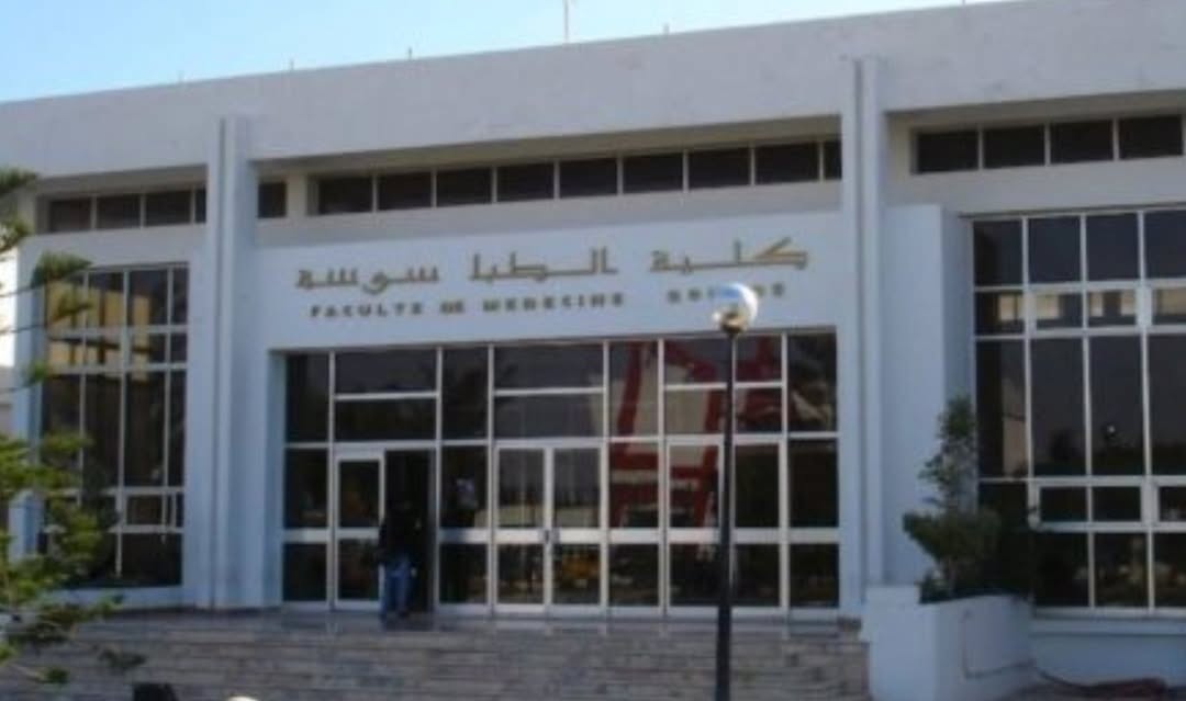 انطلاق الأيام الوطنية للإعلام حول التوجيه الجامعي بكلية الطب بسوسة