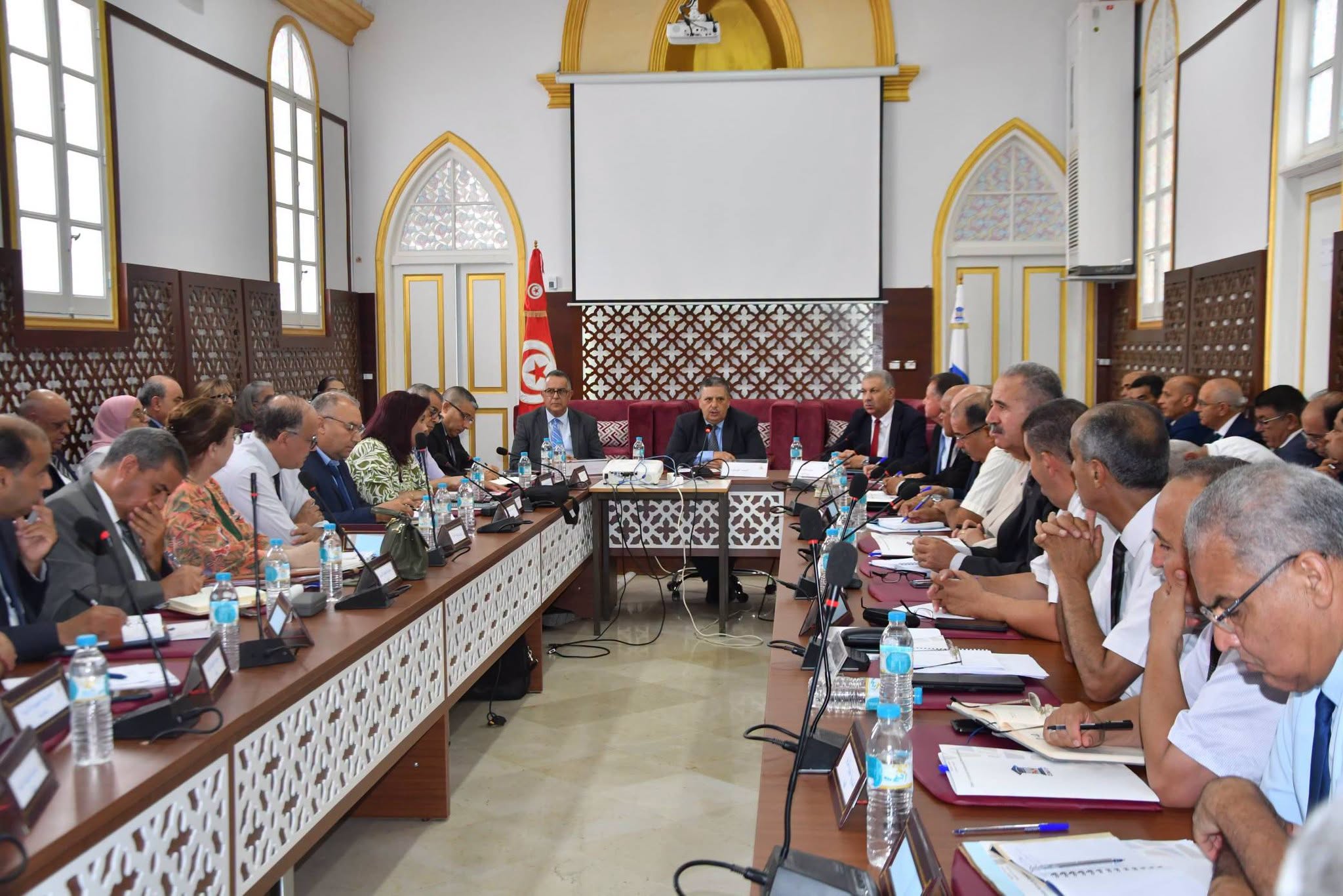 وزير التربية يشدد على إنجاح العودة المدرسية القادمة