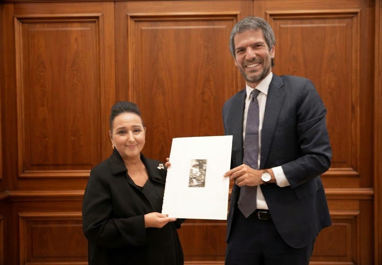 وزيرة الشؤون الثقافية تعقد لقاءات ثنائية لتعزيز التعاون الثقافي على هامش مؤتمر مدريد