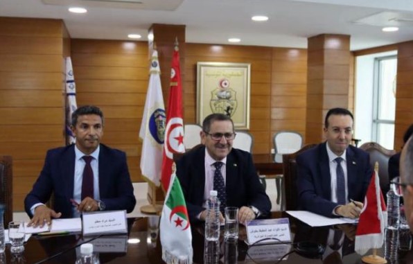 اللجنة الجمركية التونسية الجزائرية المشتركة تؤكد تعزيز التعاون في مكافحة التهريب ورقمنة الإجراءات