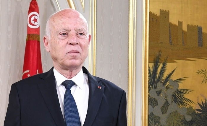 رئيس الجمهورية يؤدي زيارة تفقديّة إلى محطّة الشركة التونسية لاستغلال وتوزيع المياه بغدير القلة