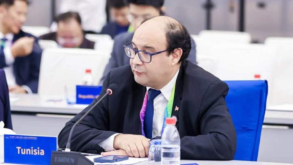 وزير تكنولوجيا الاتصال يدعو، في قمة شنغهاي للذكاء الاصطناعي، إلى وضع إطار حوكمة عالمي للذكاء الاصطناعي يقوم على الشفافية والإنصاف
