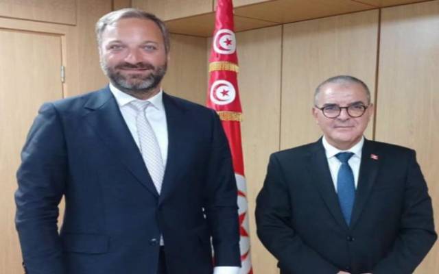 وزير الإقتصاد يلتقي المدير الإقليمي لمنطقة جنوب وشرق المتوسط بالبنك الأوروبي لإعادة الإعمار والتنمية والمدير الجديد لمكتب البنك بتونس