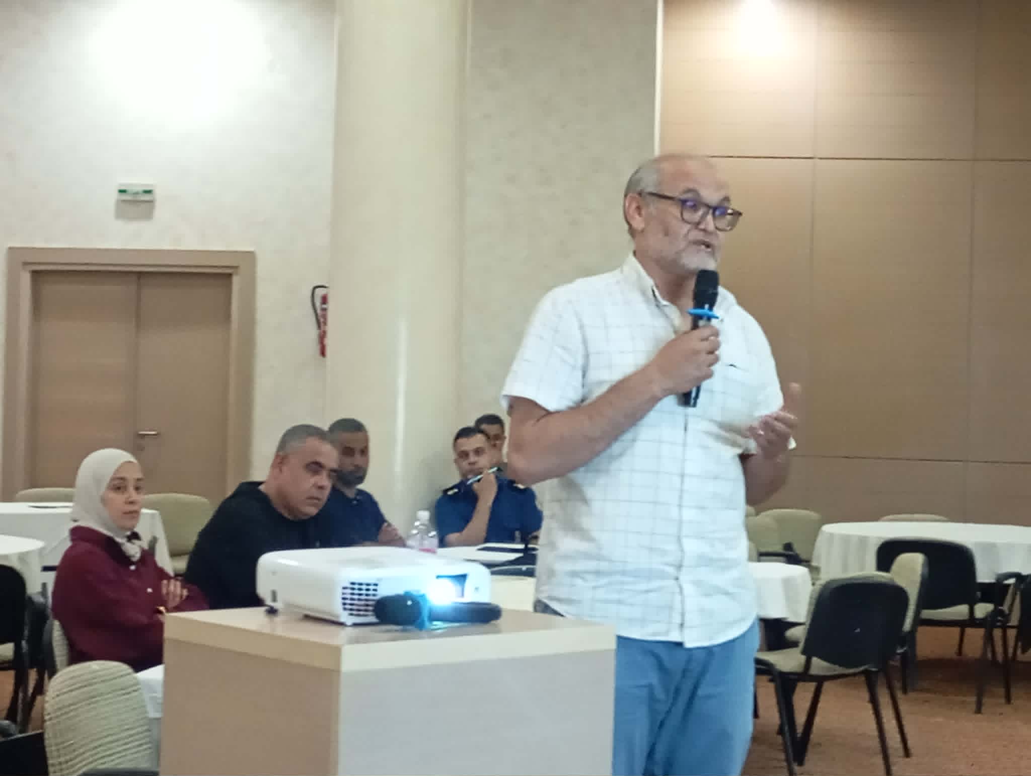 توزر : ندوة جهوية لفائدة ابناء الجهة المقيمين بالخارج تحت شعار "الجالية التونسية شريك أساسي في التنمية والاستثمار"