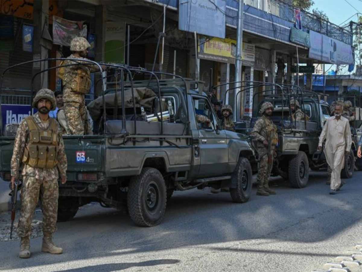 مقتل 10مسلحين خلال عمليات أمنية جنوب غربي باكستان