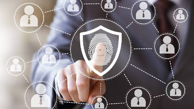 ورشة عمل بين القطاعين العام والخاص توصي بمزيد النهوض بتجارة الخدمات الرقمية ورفع تنافسية المؤسسات