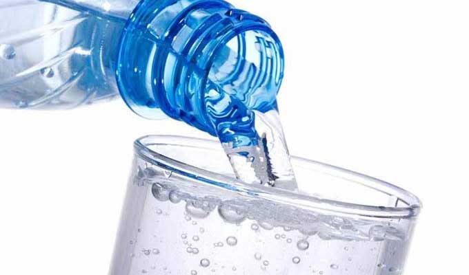 Gafsa : vente d'eau minérale limitée face à la pénurie