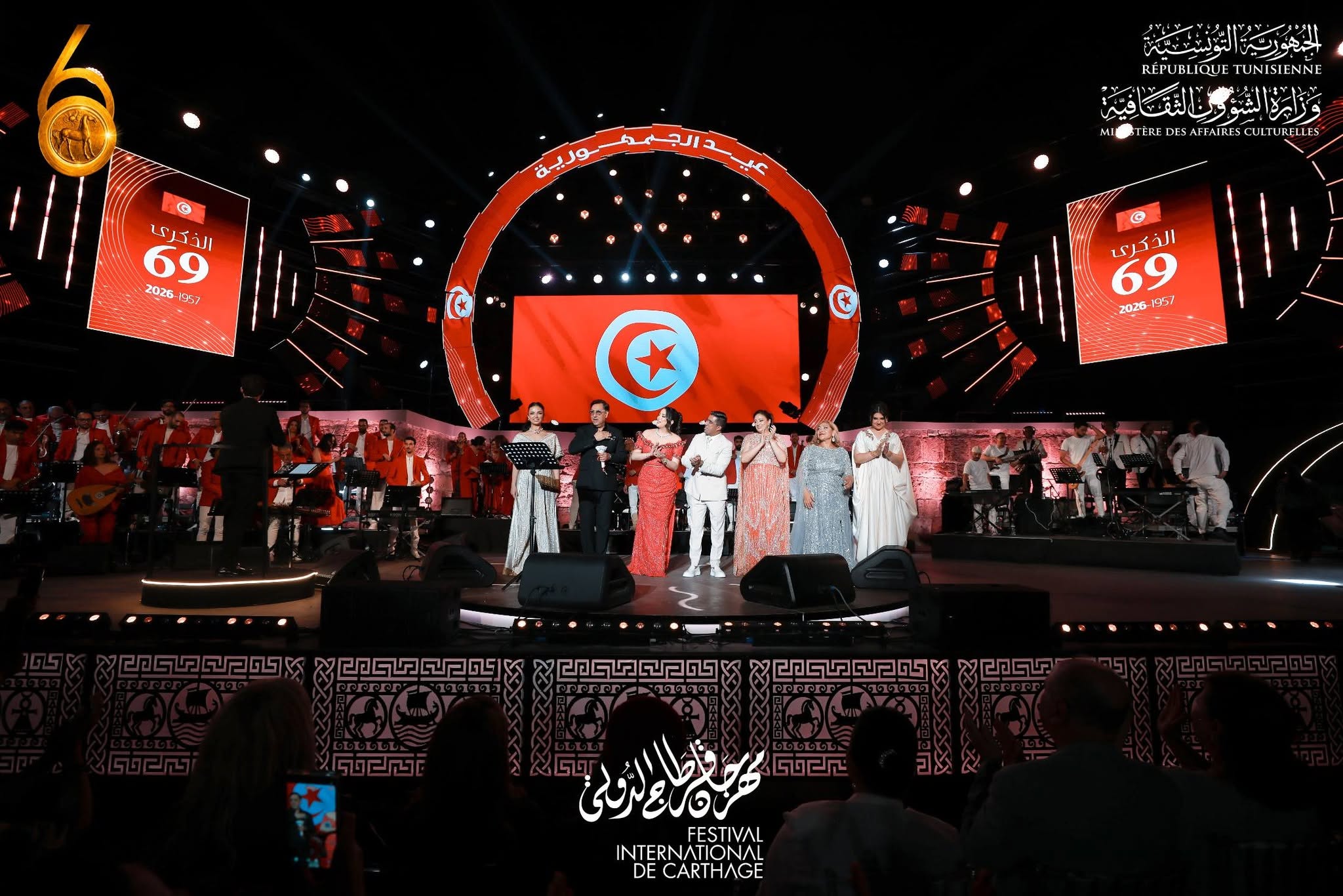 "وطن بحب العاشقين".. الأغنية التونسية تحتفي بعيد الجمهورية من ركح قرطاج