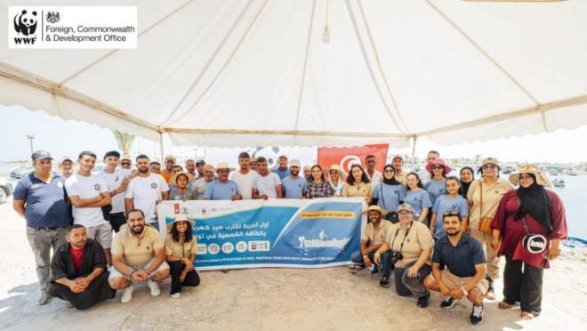 تدشين محطة شحن بالطاقة الشمسية وتجهيزات كهربائية لفائدة الصيد البحري التقليدي بأجيم ضمن مشروع بريطاني لدعم إزالة الكربون