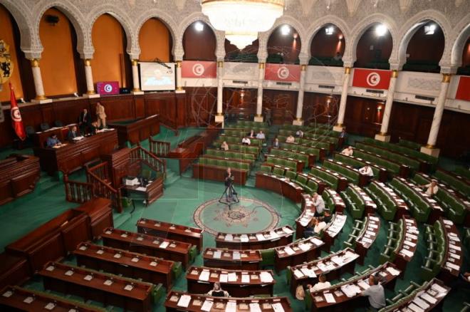 غدا الثلاثاء و الأيام الموالية : جلسة عامة بالبرلمان للنظر في عدد من مشاريع القوانين