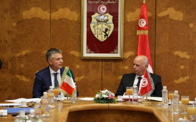 مواصلة التنسيق والتشاور بين تونس وايطاليا محور لقاء وزير النقل بنائب وزير النقل الإيطالي