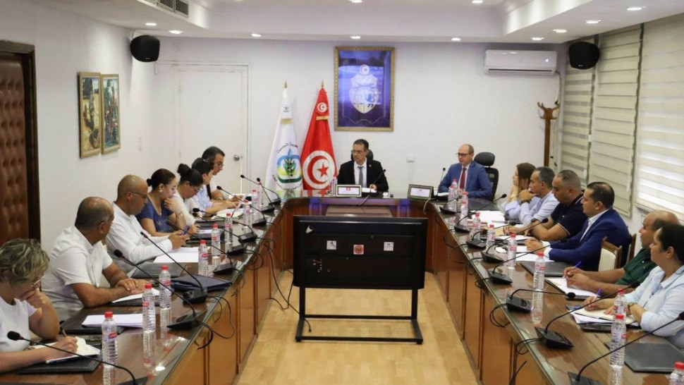 اجتماع اللجنة الفنية لمتابعة توزيع الأسمدة الكيميائية الأساسية لموسم 2026-2027