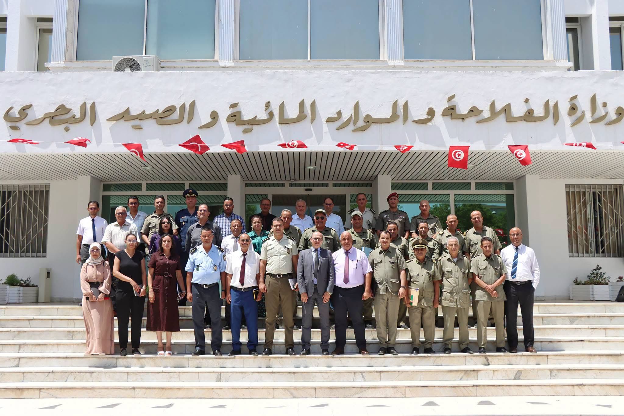 رئيس ديوان وزارة الفلاحة يؤكد أن حماية الثروة الغابية والمحاصيل الزراعية أولوية وطنية
