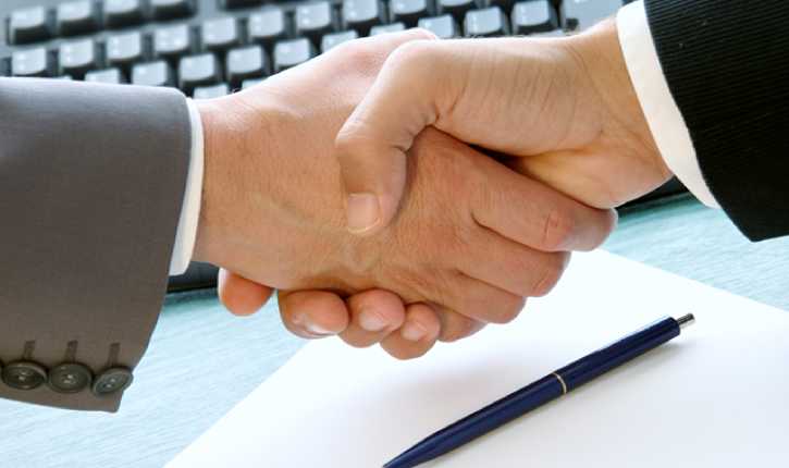 اتفاقية شراكة بين المركز الفني للصناعات الميكانيكية والكهربائية والمدرسة الوطنية للمهندسين بالمنستير لدعم الابتكار والبحث التطبيقي