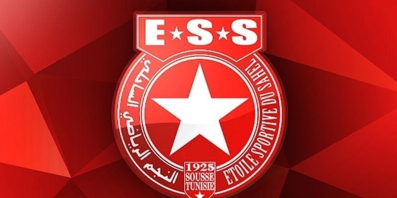 النجم الساحلي يتعاقد مع اللاعب عزمي غومة