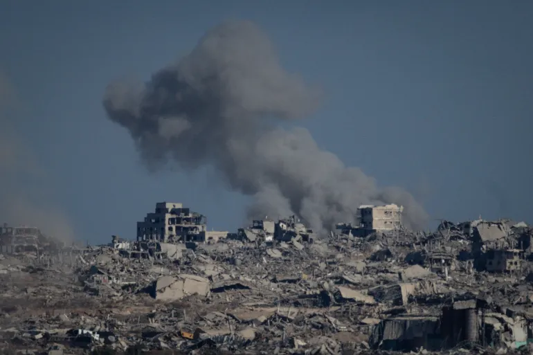 استشهاد 9 فلسطينيين على الأقل في غارات صُهيونيّة على غزّة