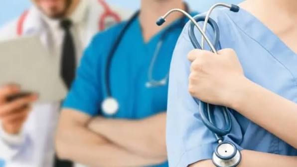 وزارة الصحة: اليوم فتح باب التسجيل للناجحين في المرحلة الثالثة من الدراسات الطبية