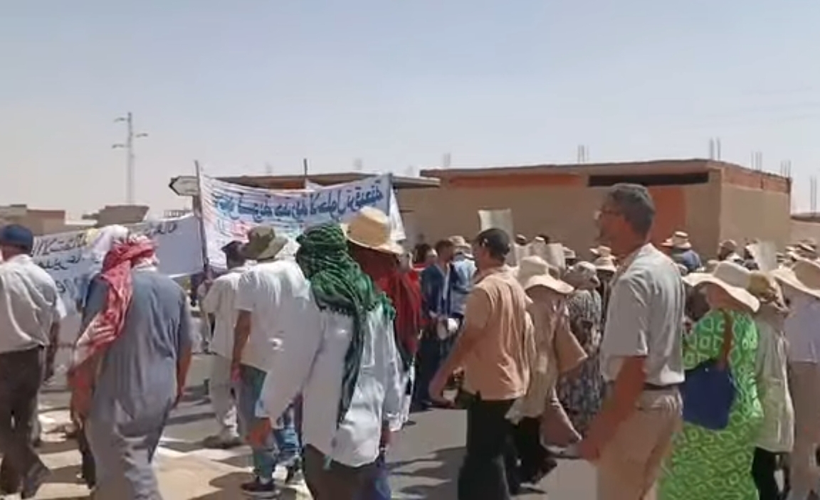 وقفة احتجاجية لاعوان واطارات شركة البستنة بتطاوين