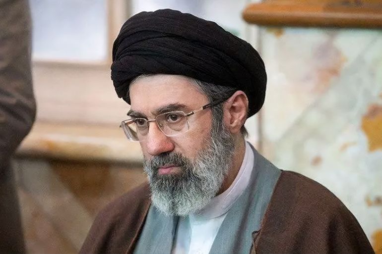 الرئيس الإيراني: التواصل مع الزعيم الأعلى "صعب للغاية" حاليا