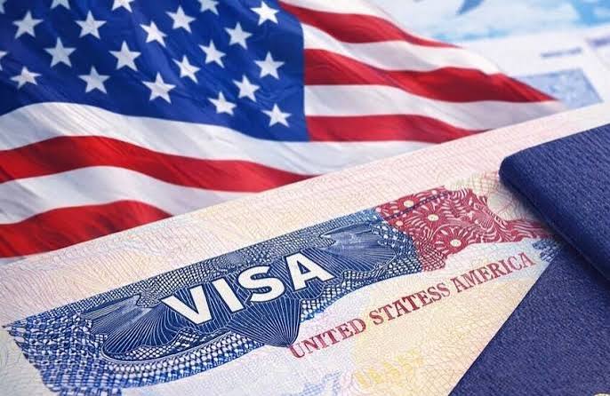 الولايات المتحدة ستفحص حسابات التواصل الاجتماعي للصحفيين الأجانب عند طلب تأشيرة