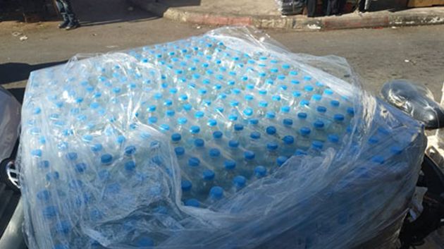 في مستودع مواد بناء :حجز 8832 قارورة ماء معدني خلال تدخلات رقابية بمعتمدية الميدة