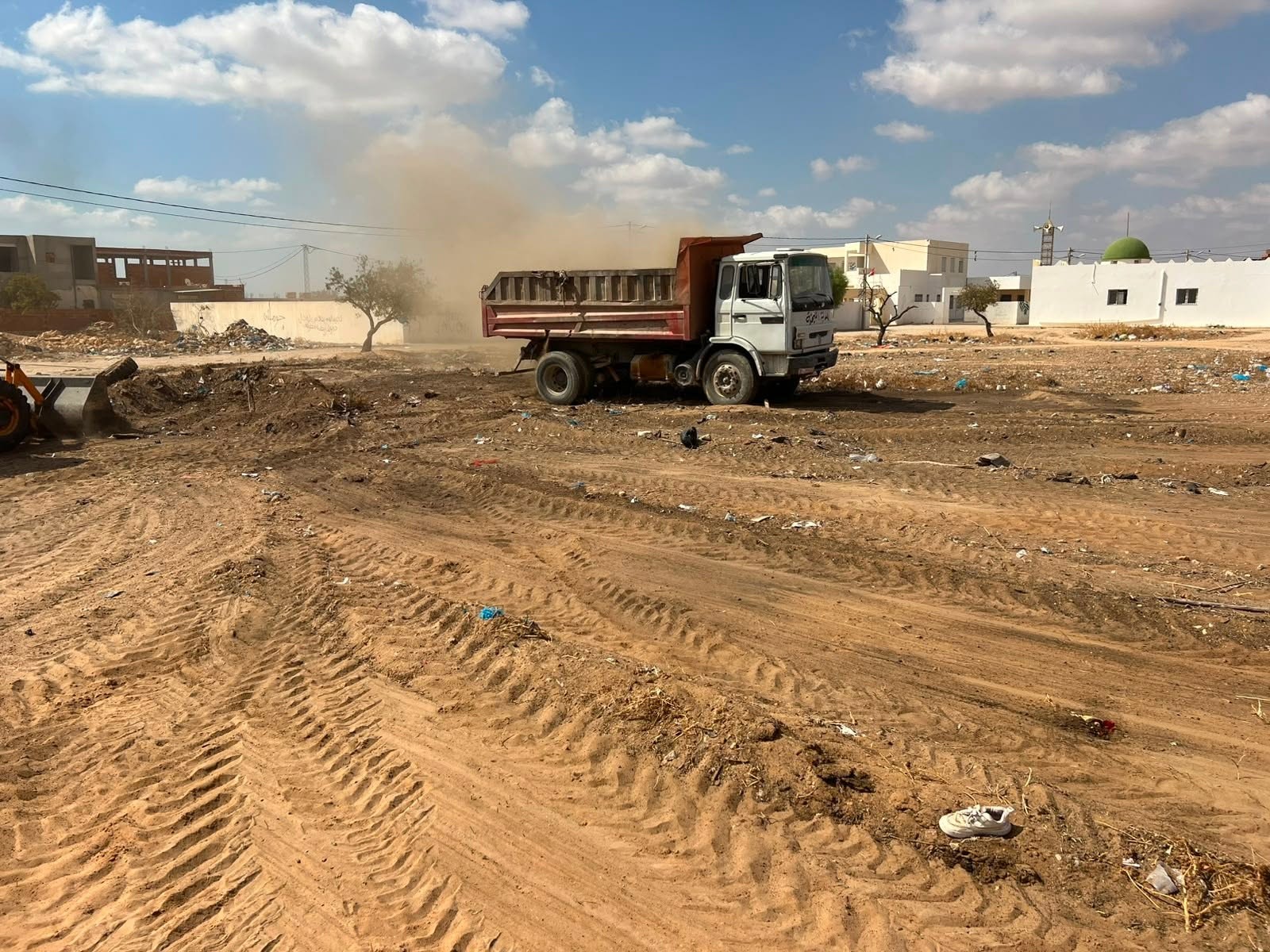 صفاقس الجنوبية: تدخلات ميدانية للقضاء على النقاط السوداء والمصبات العشوائية