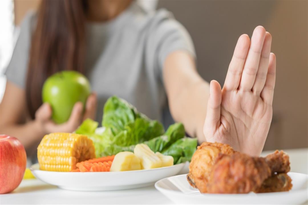 النشاط البدني وشرب الماء مع تغذية سليمة يعيد التوازن الى الجسم