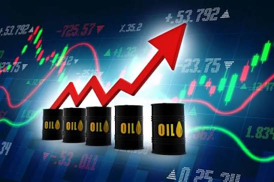 ارتفاع أسعار النفط أكثر من واحد بالمائة عند التسوية