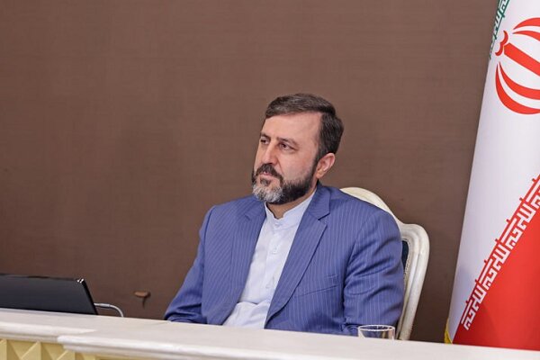 مسؤول إيراني: طهران لن ترضخ للتهديدات أو استعراض القوة من جانب واشنطن