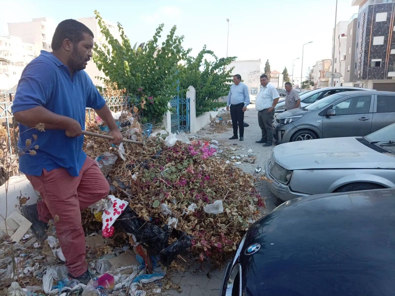 المنستير:  حملة جهوية استثنائية مشتركة للنظافة شملت منطقة العقبة وطريق العمران.