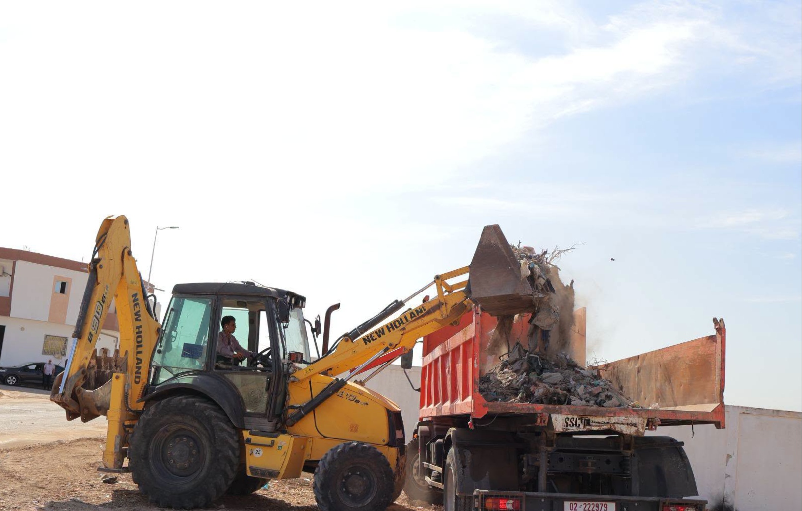 سوسة: رفع ما يقارب 35 طنا من فضلات البناء ببلدية الزهور