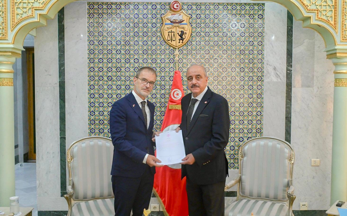 وزير الخارجية يتسلّم نسخة من أوراق اعتماد السفير البلجيكي الجديد